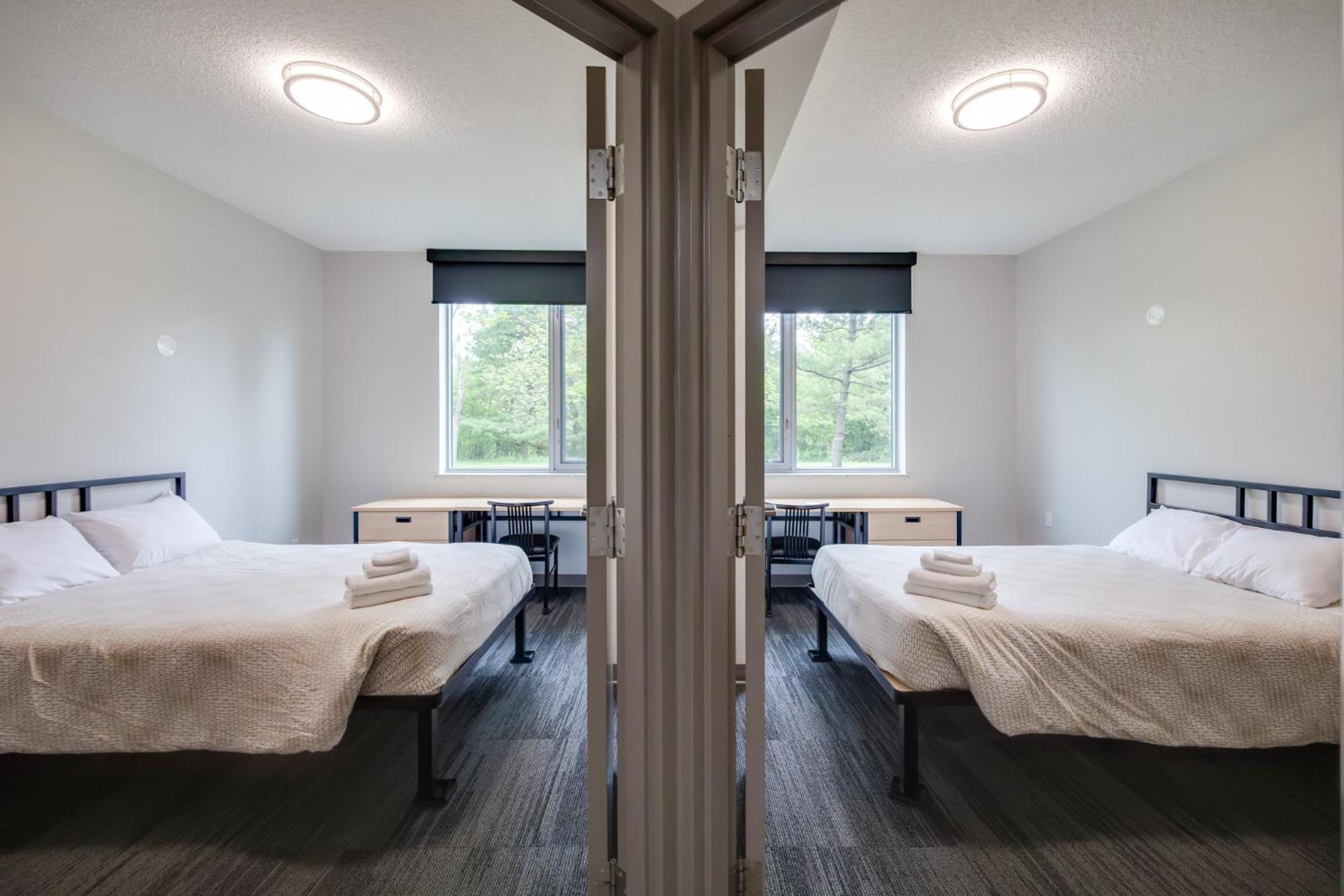 Residence & Conference Centre - Oakville Luaran gambar